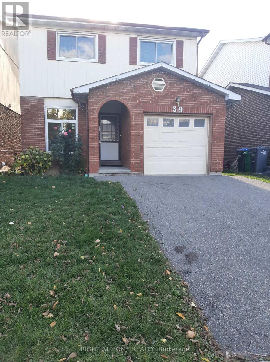 39 Hockley Path Property Photo 2