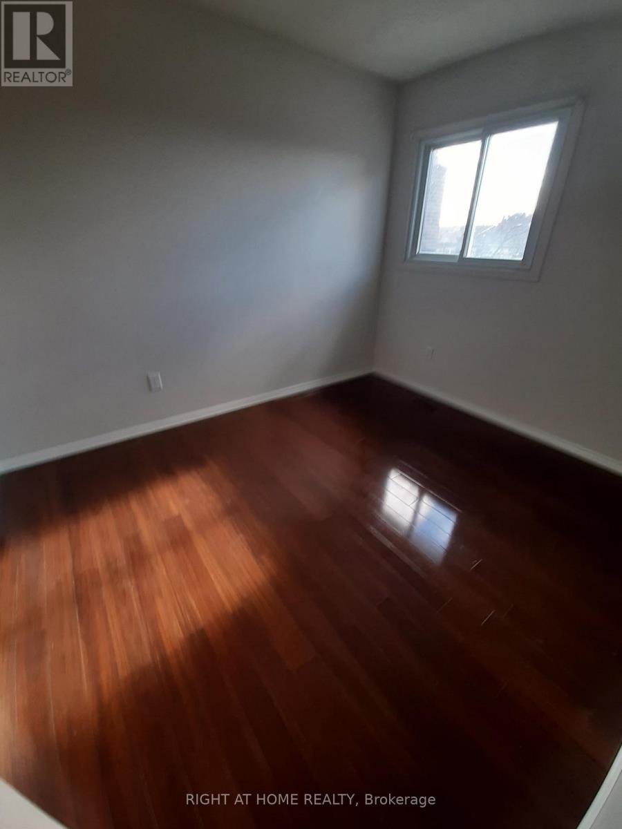 39 Hockley Path Property Photo 10