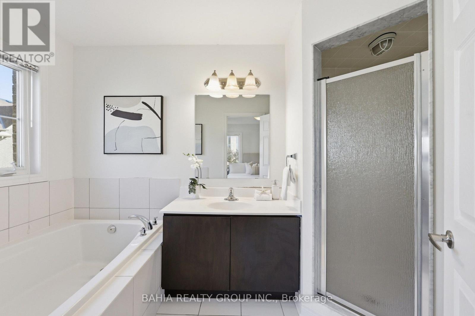 55 Cedar Lake Crescent E Property Photo 25