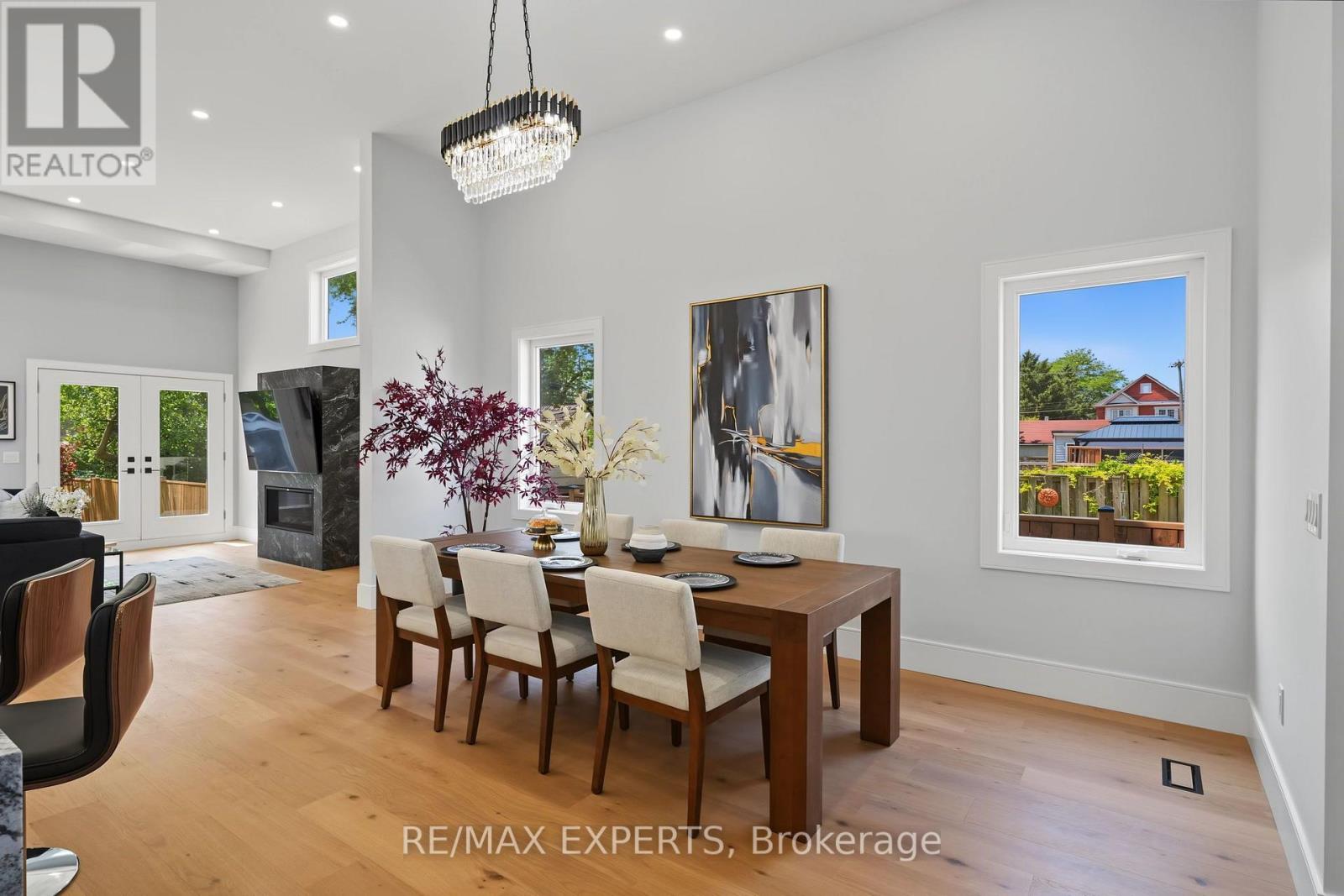 Main - 1062 Alexandra Avenue Property Photo 15