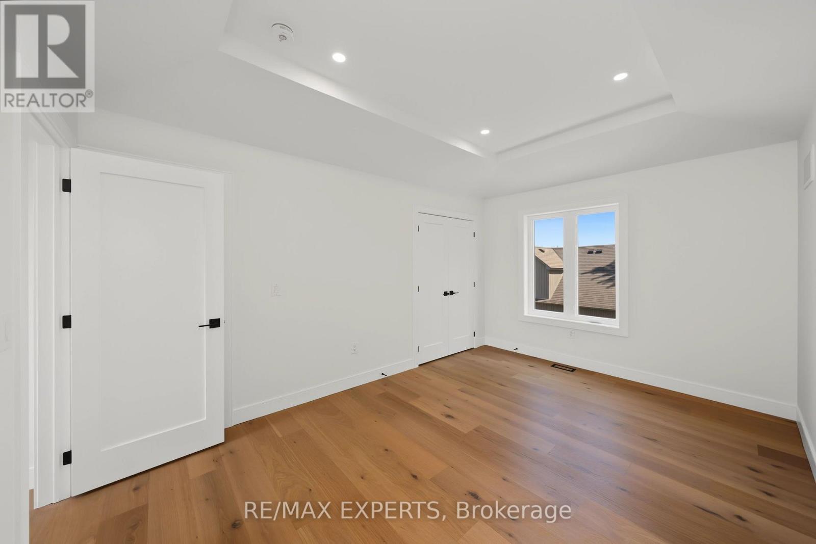 Main - 1062 Alexandra Avenue Property Photo 27