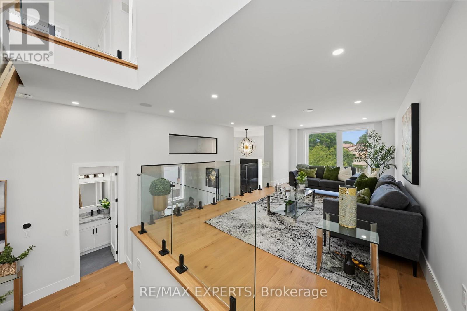 1062 Alexandra Avenue Property Photo 17