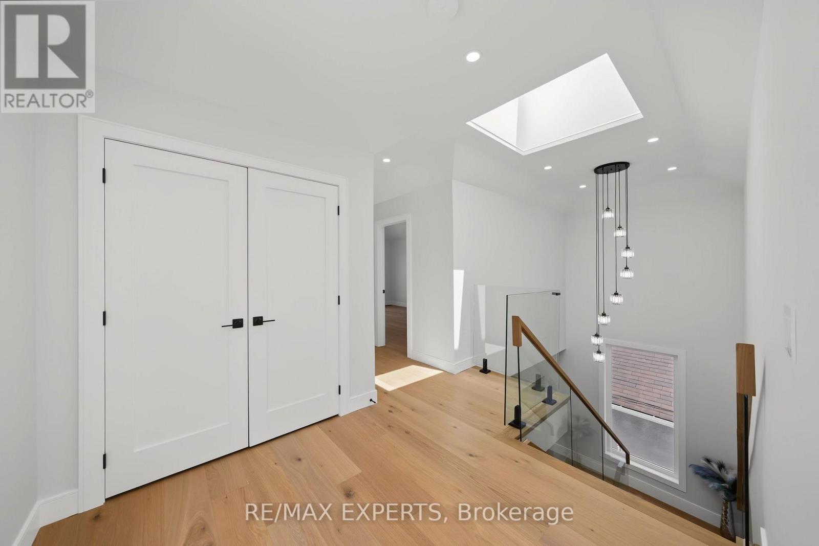 1062 Alexandra Avenue Property Photo 20