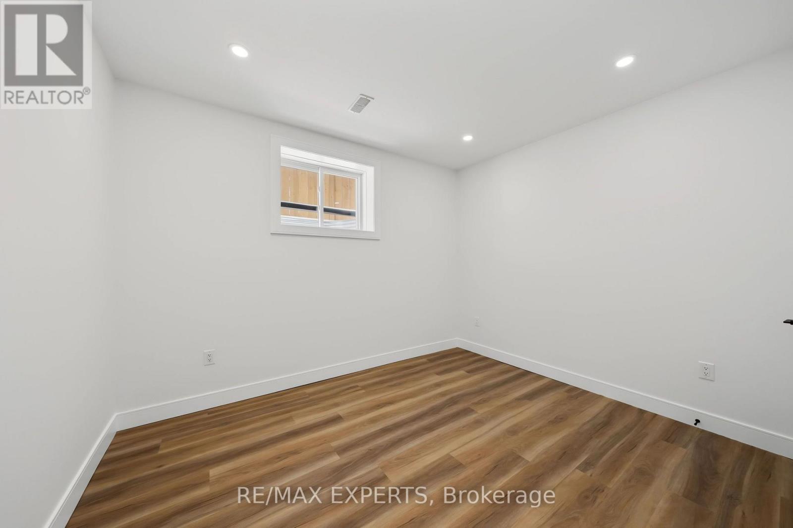 1062 Alexandra Avenue Property Photo 44