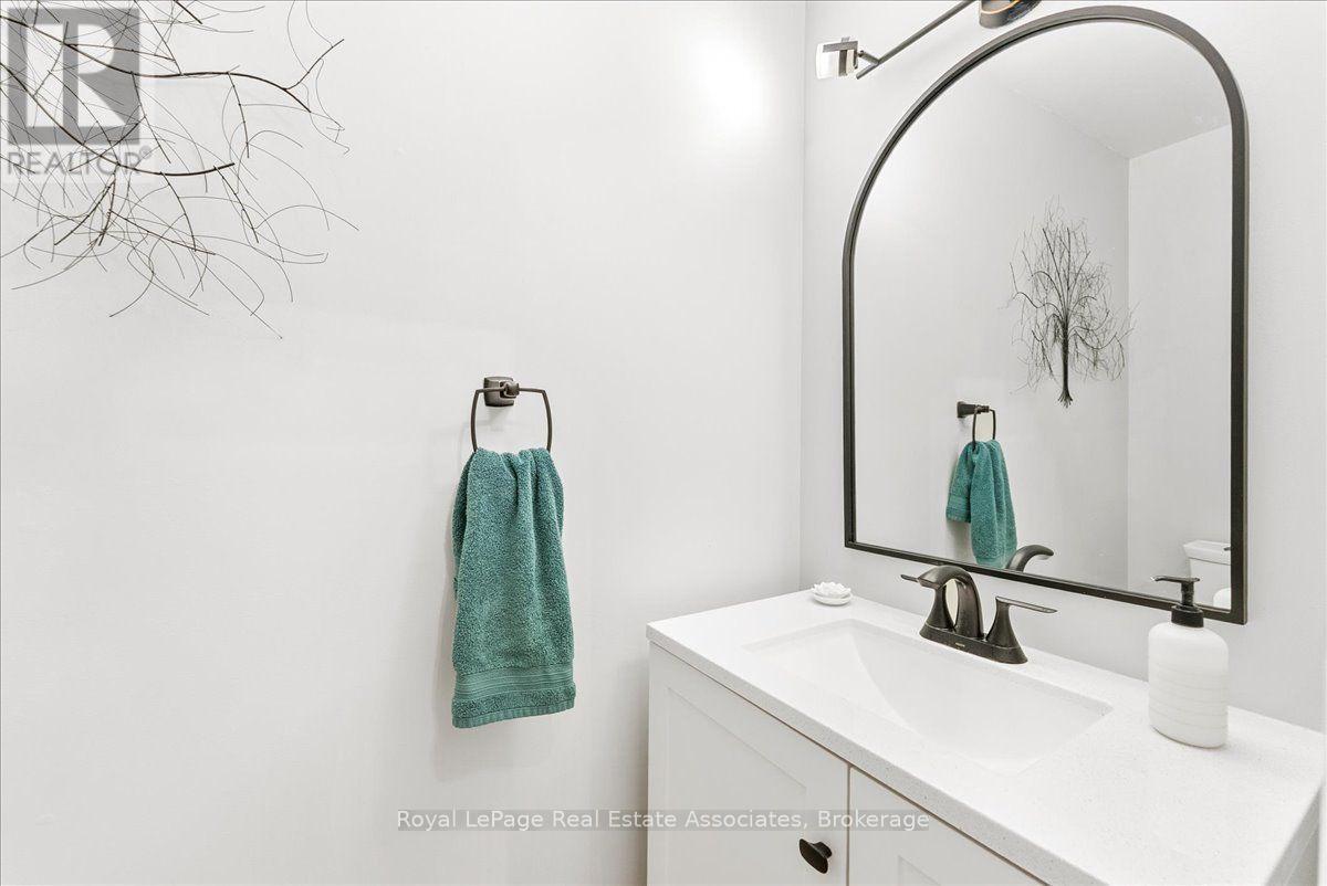 4 Wolf Crescent Property Photo 17