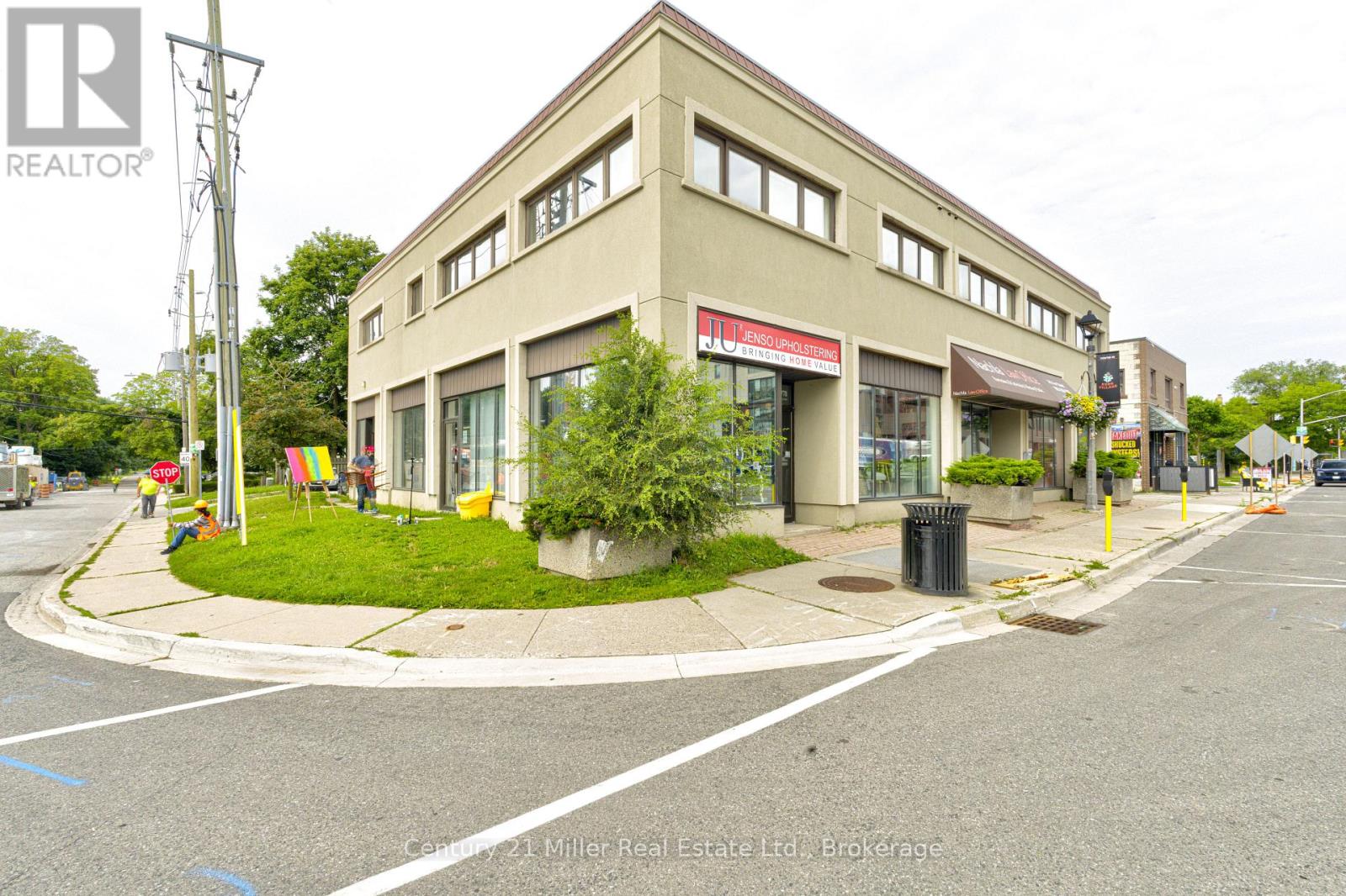 242 KERR STREET