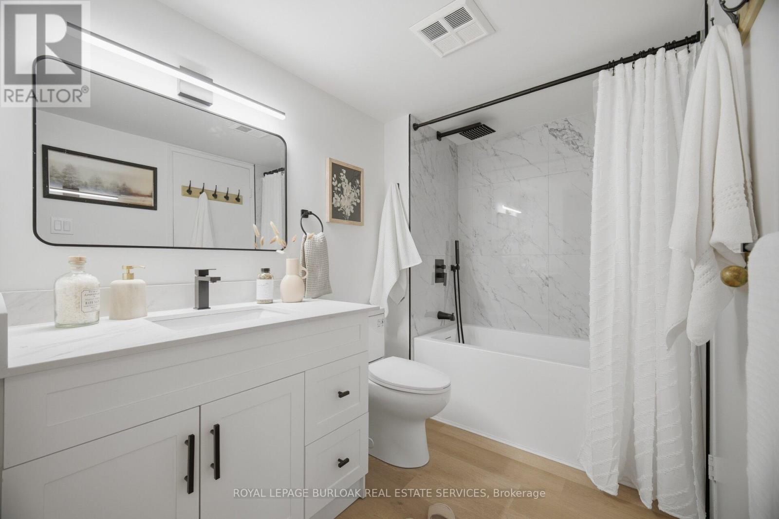 532 - 1450 Glen Abbey Gate Property Photo 17