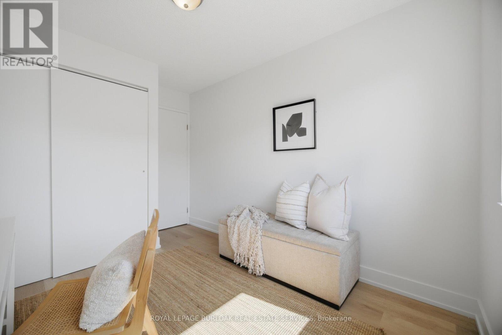 532 - 1450 Glen Abbey Gate Property Photo 27