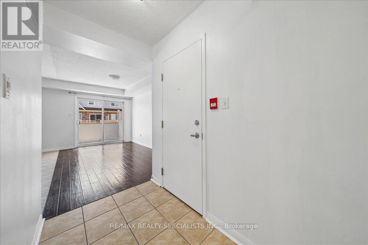 5 - 614 Shoreline Drive Property Photo 13