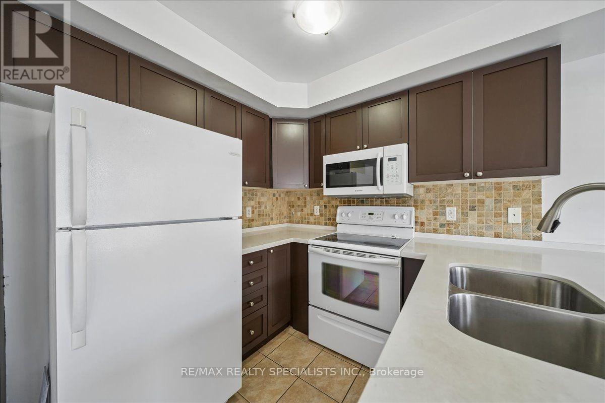 5 - 614 Shoreline Drive Property Photo 23