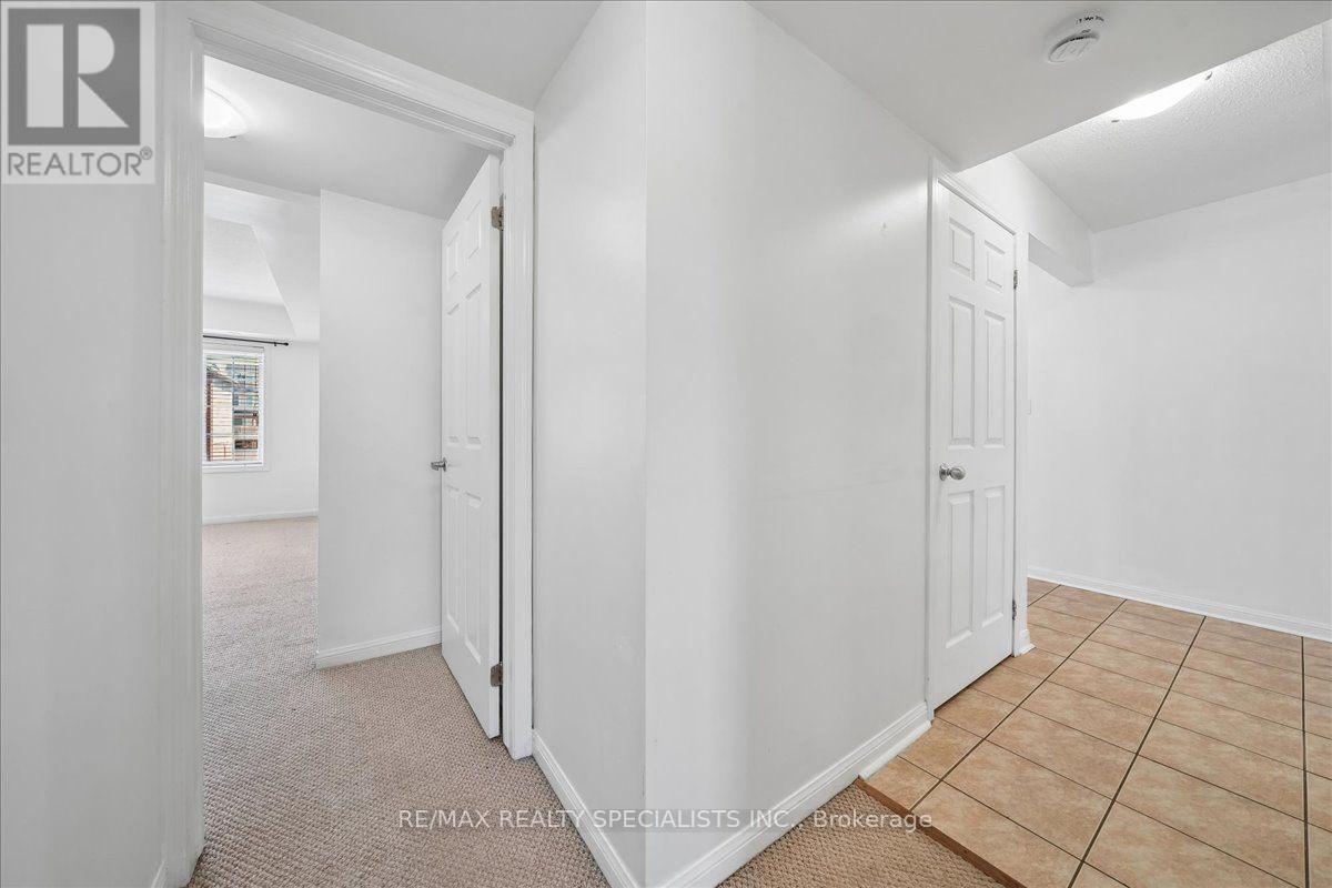 5 - 614 Shoreline Drive Property Photo 31