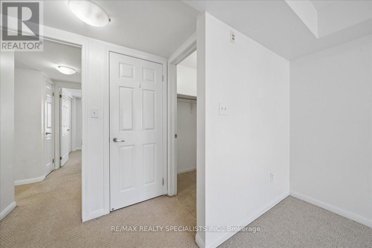 5 - 614 Shoreline Drive Property Photo 34