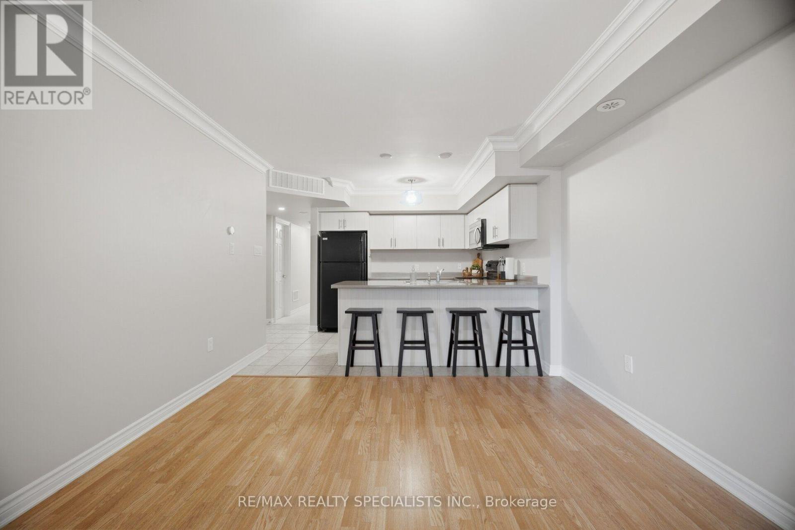 66 - 2441 Greenwich Drive Property Photo 13
