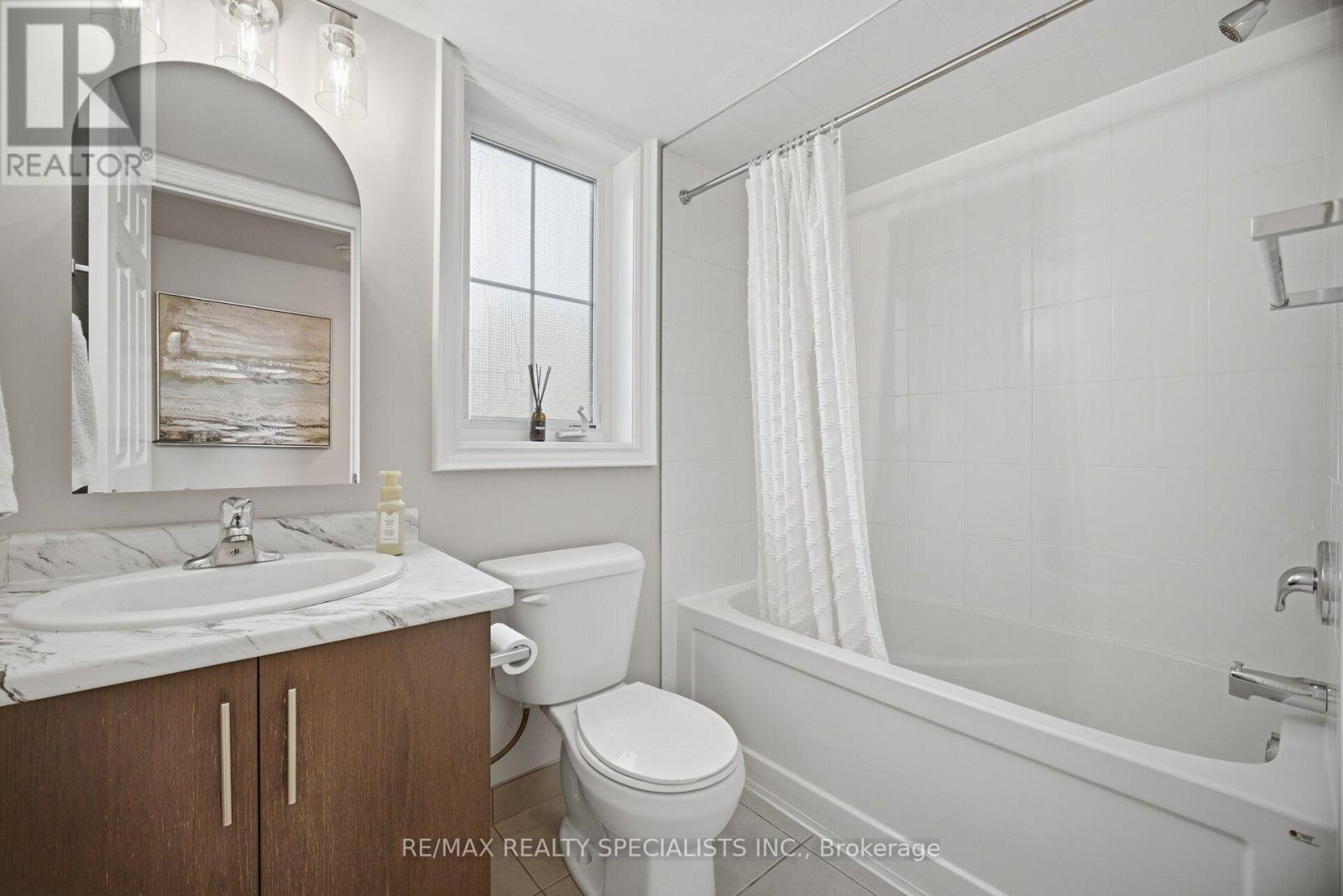 66 - 2441 Greenwich Drive Property Photo 19