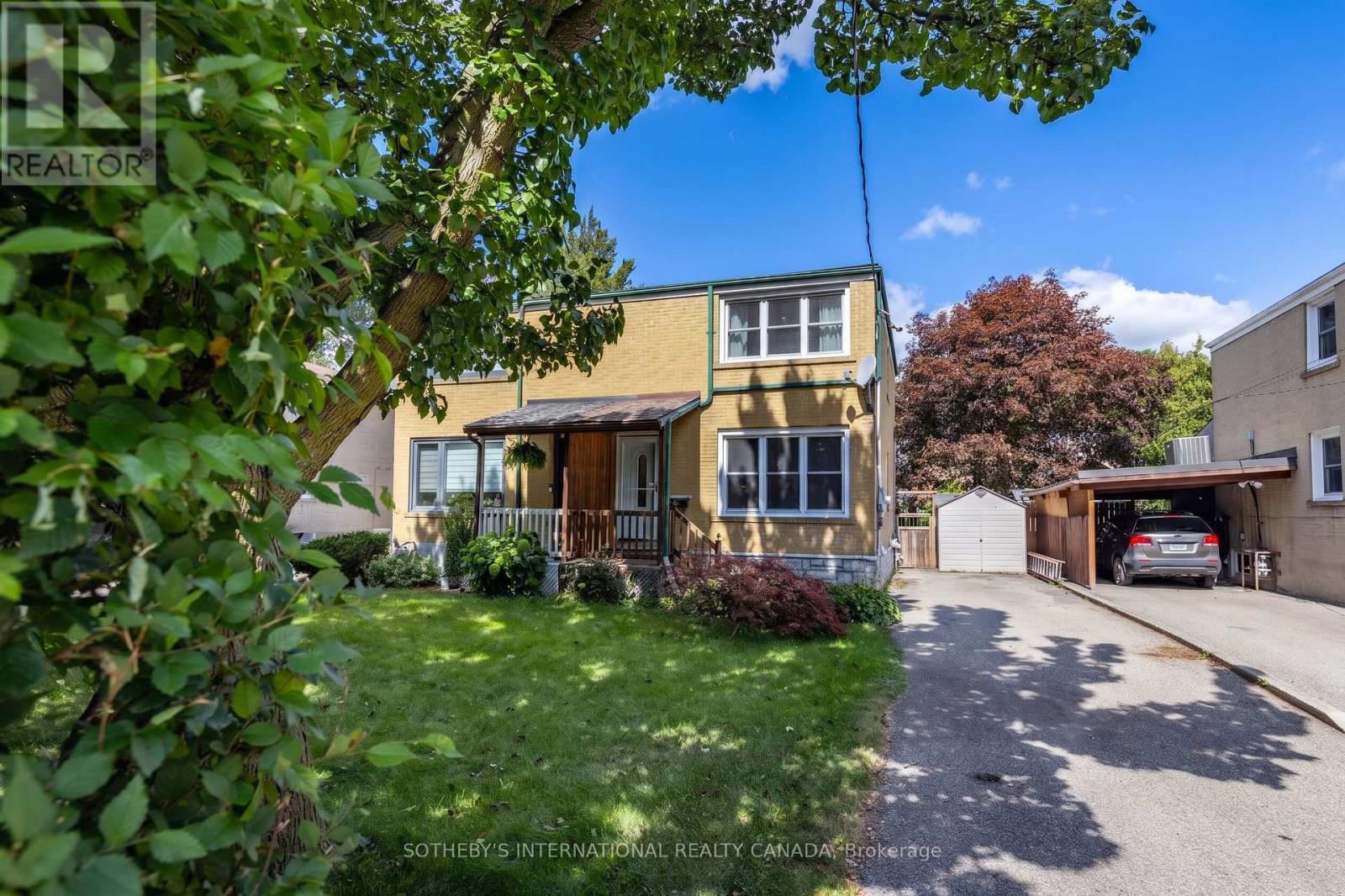 26 MAGWOOD COURT