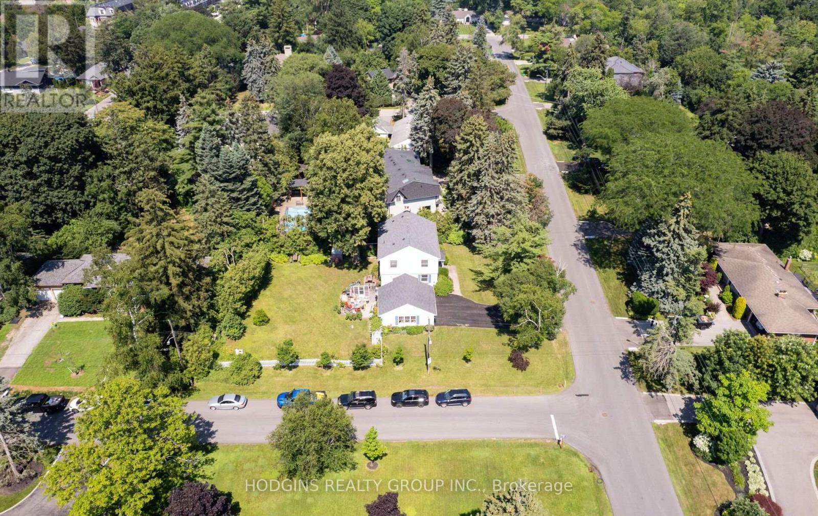 1558 Broadmoor Avenue Property Photo 1