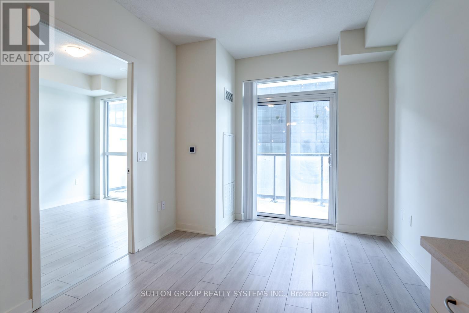 609 - 38 Annie Craig Drive Property Photo 8