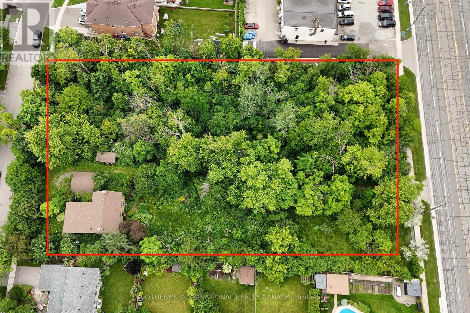1050 Burnhamthorpe Road E Property Photo 2