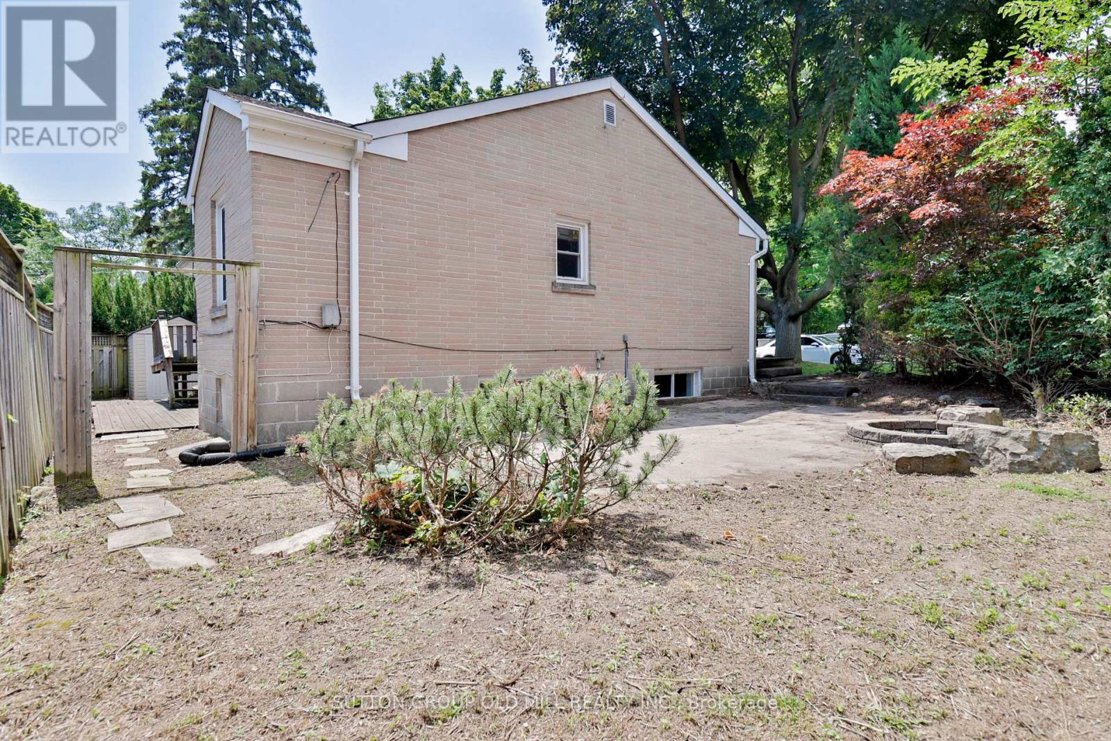 1 Penhale Drive Property Photo 9