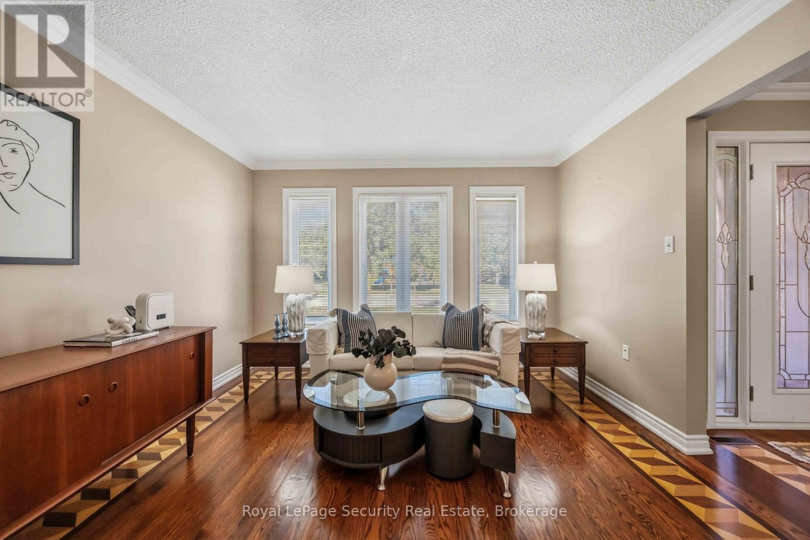 46 Birchway Place Property Photo 6
