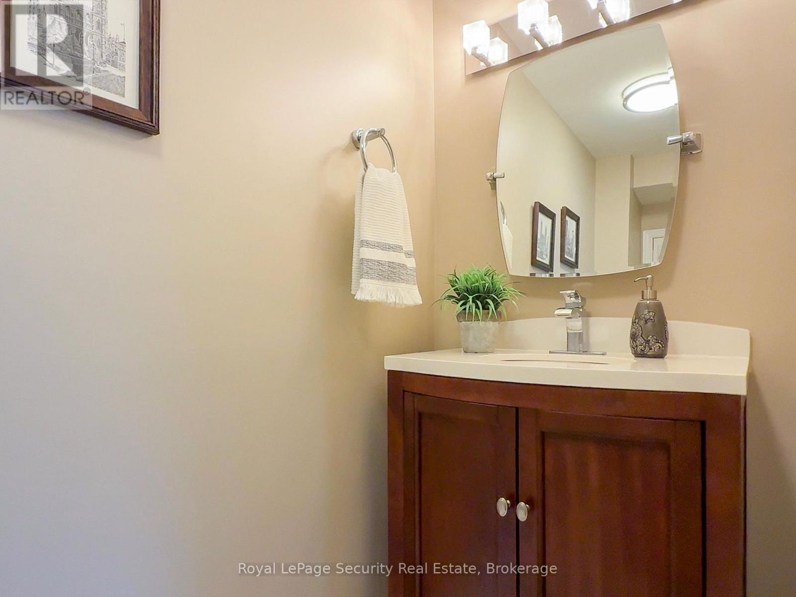 46 Birchway Place Property Photo 31