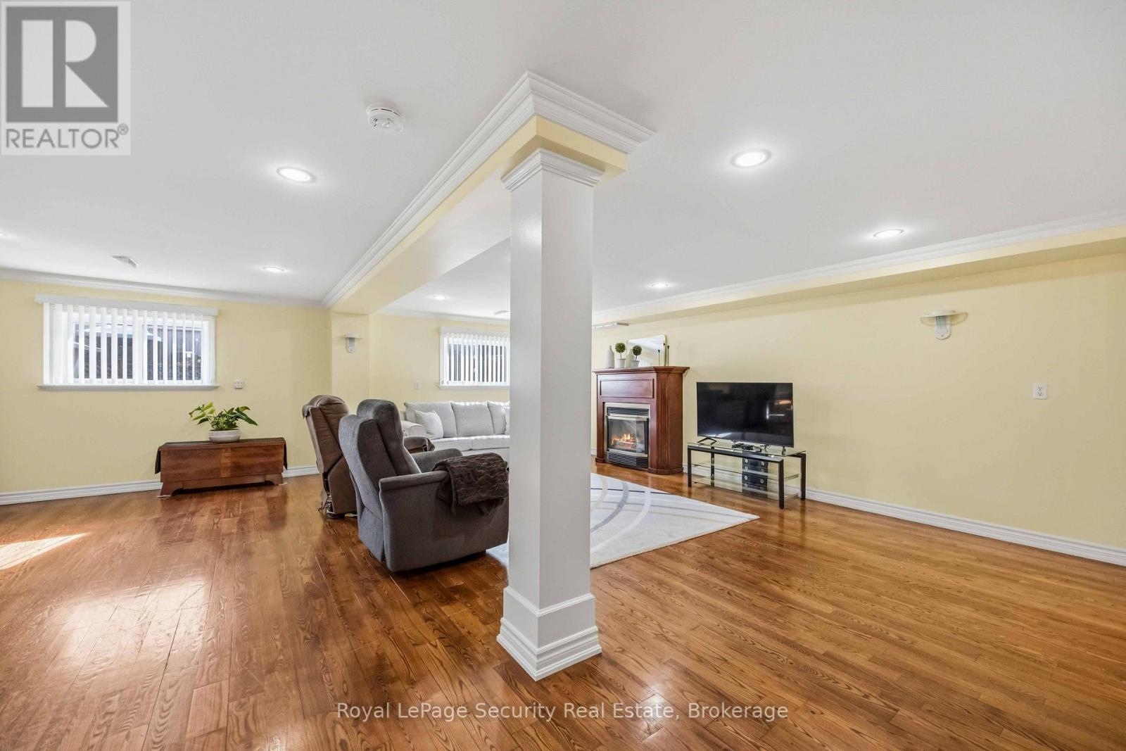 46 Birchway Place Property Photo 32