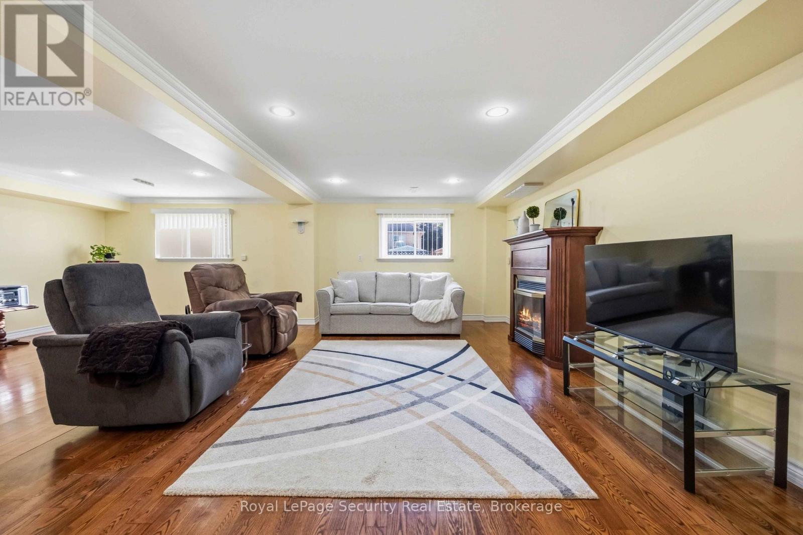 46 Birchway Place Property Photo 33