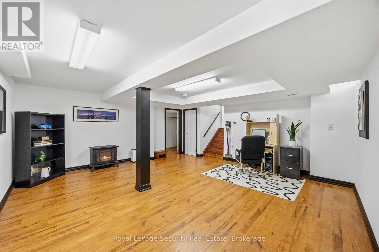 46 Birchway Place Property Photo 38