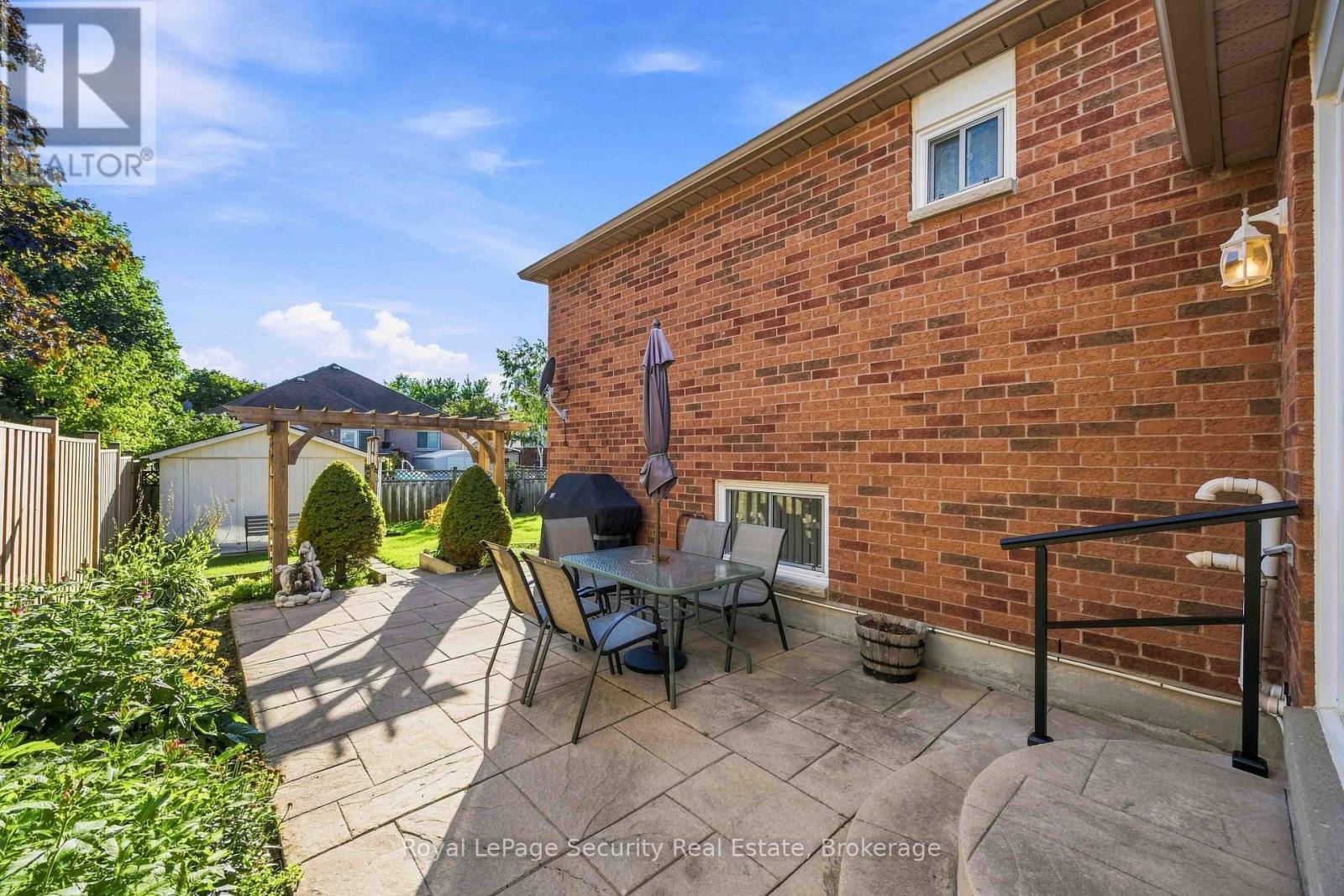 46 Birchway Place Property Photo 42