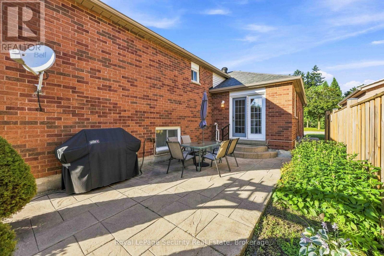 46 Birchway Place Property Photo 43