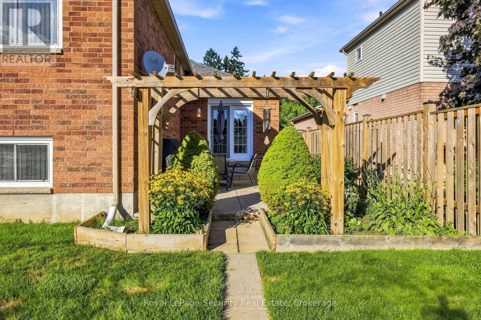 46 Birchway Place Property Photo 44