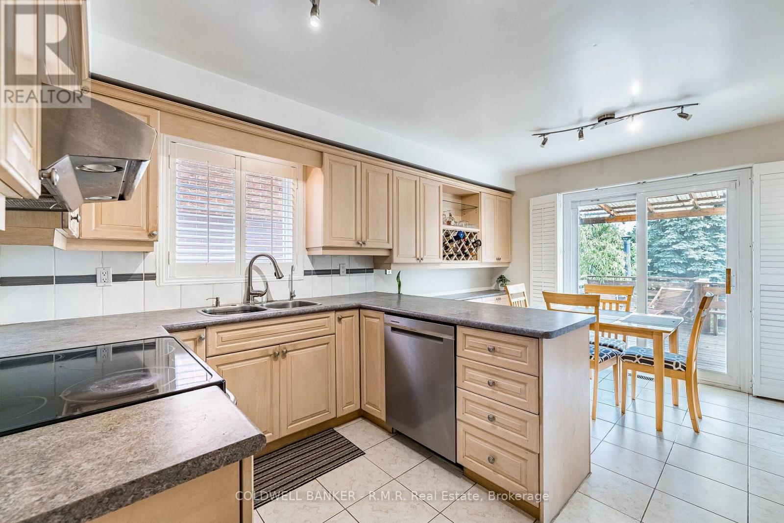 292 Ukraine Road Property Photo 7