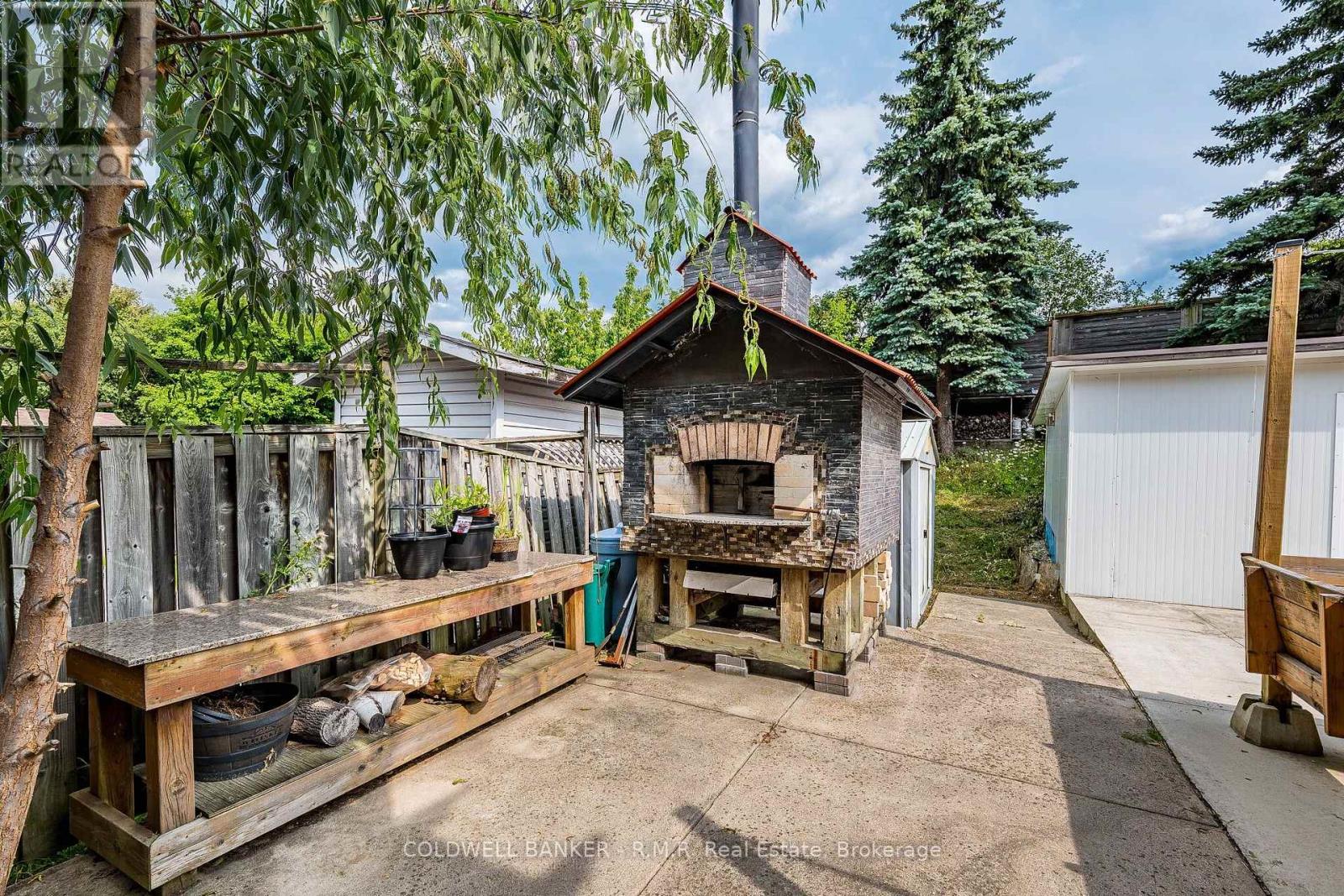 292 Ukraine Road Property Photo 36