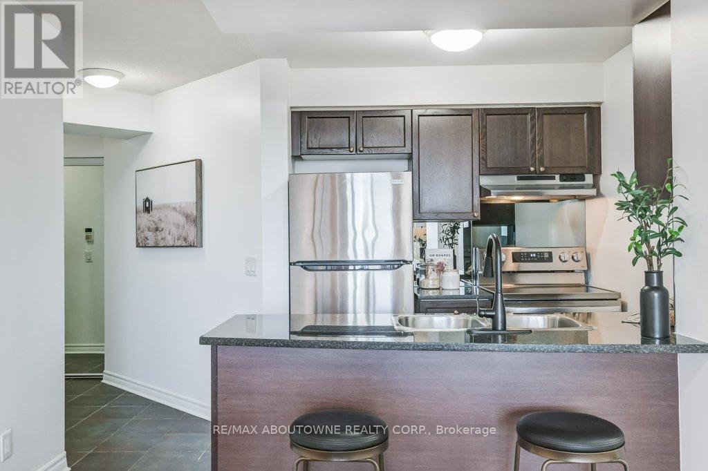 405 - 2325 Central Park Drive Property Photo 19