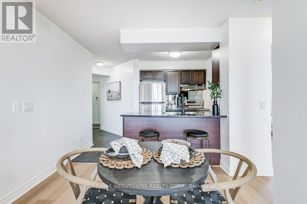 405 - 2325 Central Park Drive Property Photo 23