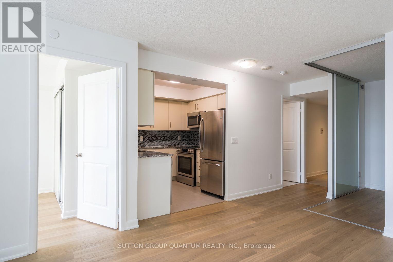 1412 - 205 Sherway Gardens Road Property Photo 6