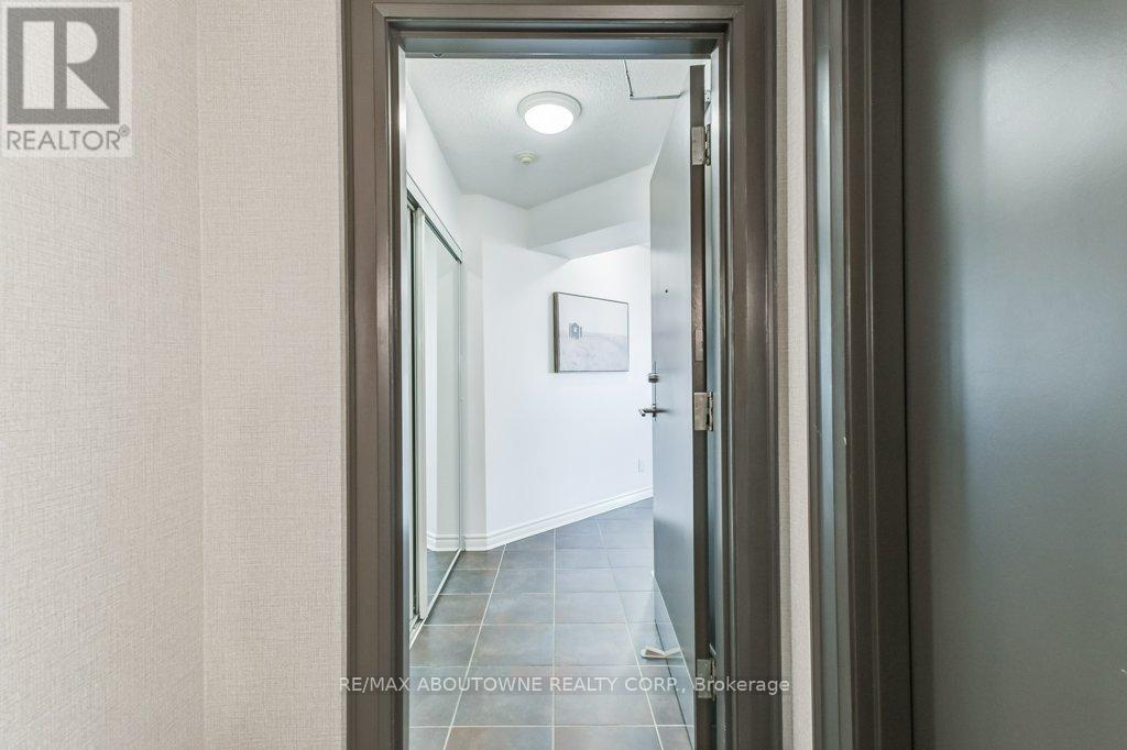 405 - 2325 Central Park Drive Property Photo 9