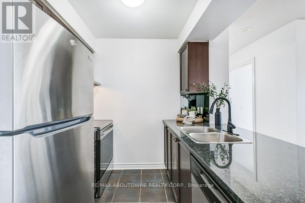405 - 2325 Central Park Drive Property Photo 14