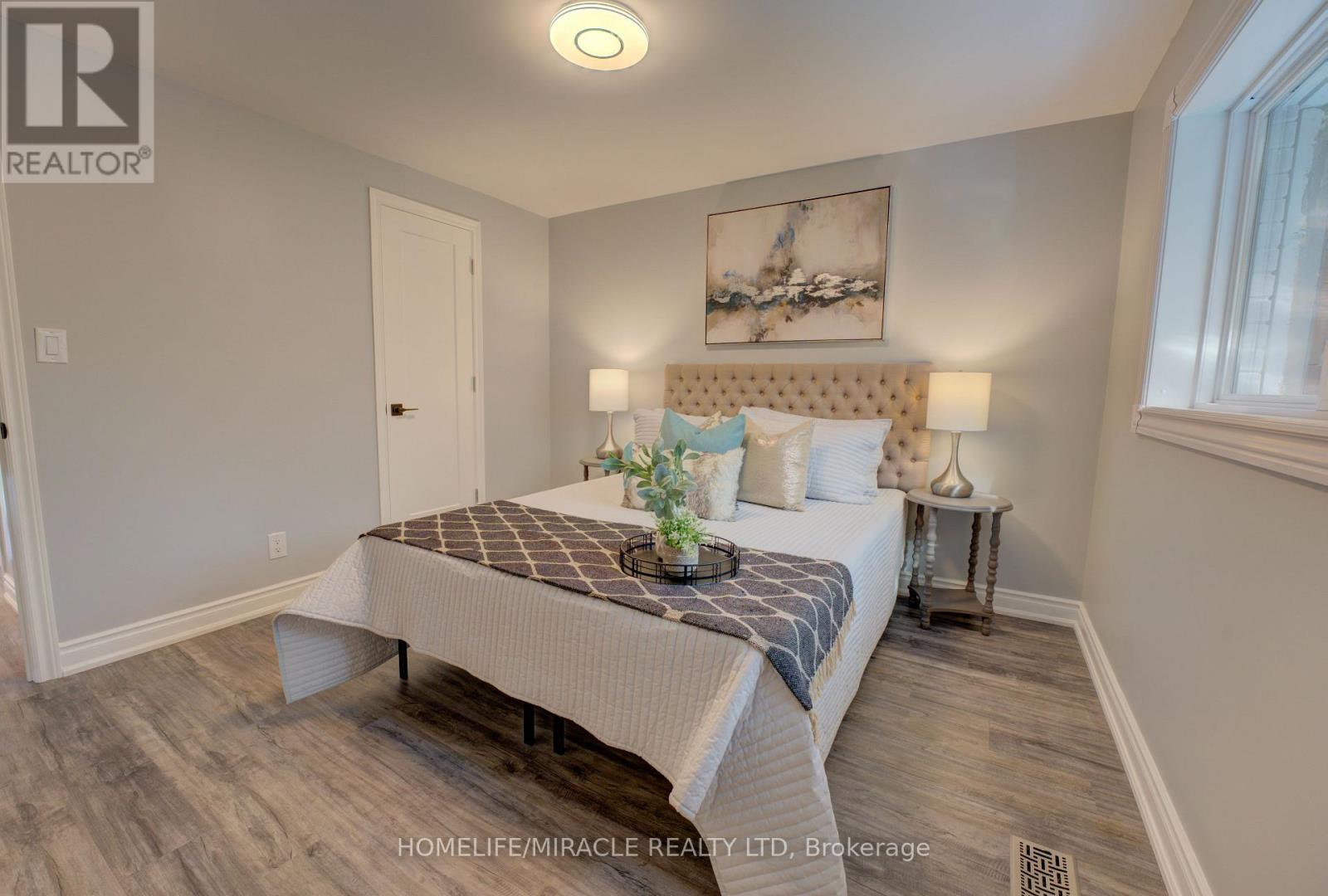 85 Silverstone Drive Property Photo 16