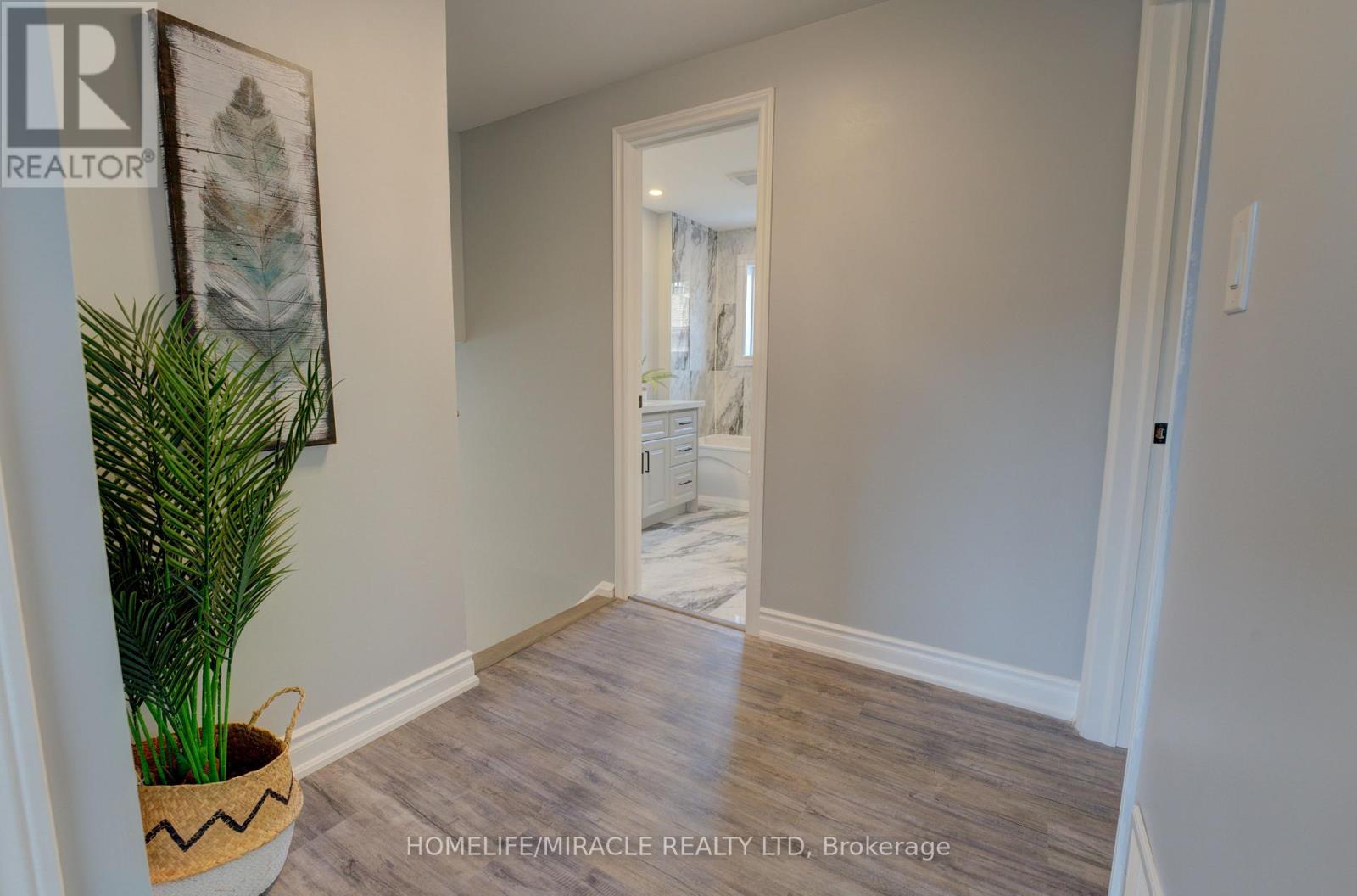 85 Silverstone Drive Property Photo 19