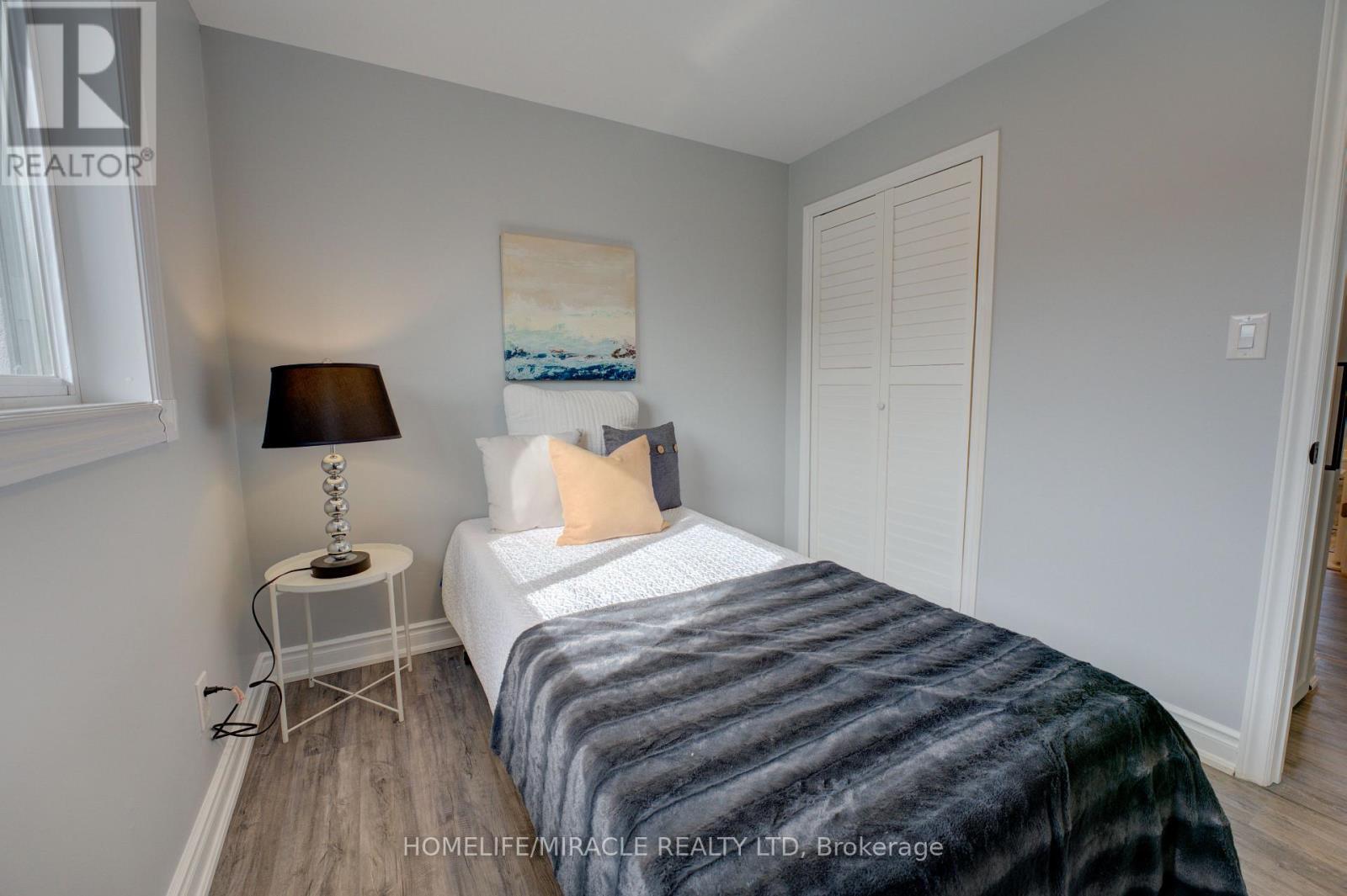 85 Silverstone Drive Property Photo 22
