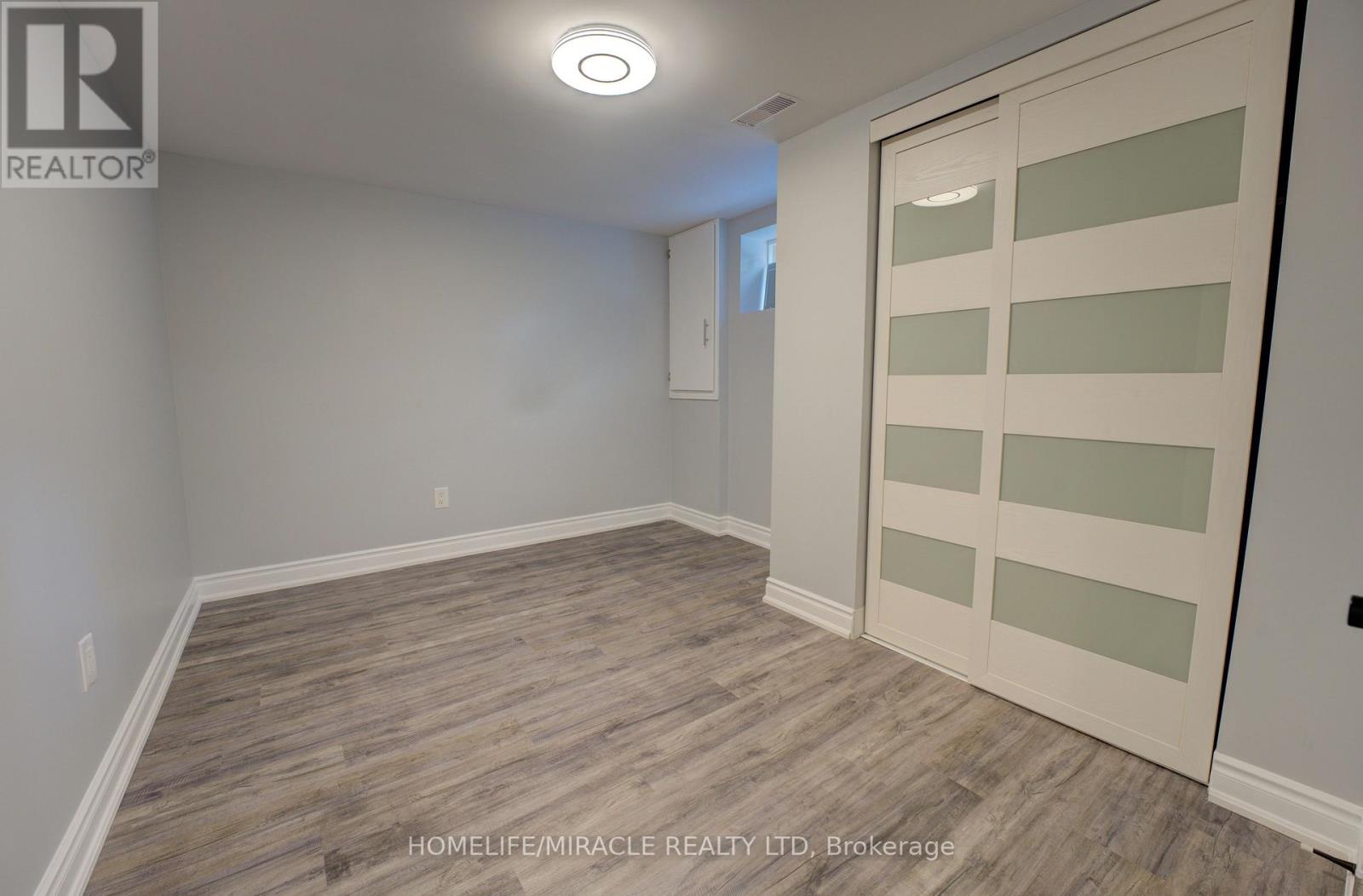 85 Silverstone Drive Property Photo 26