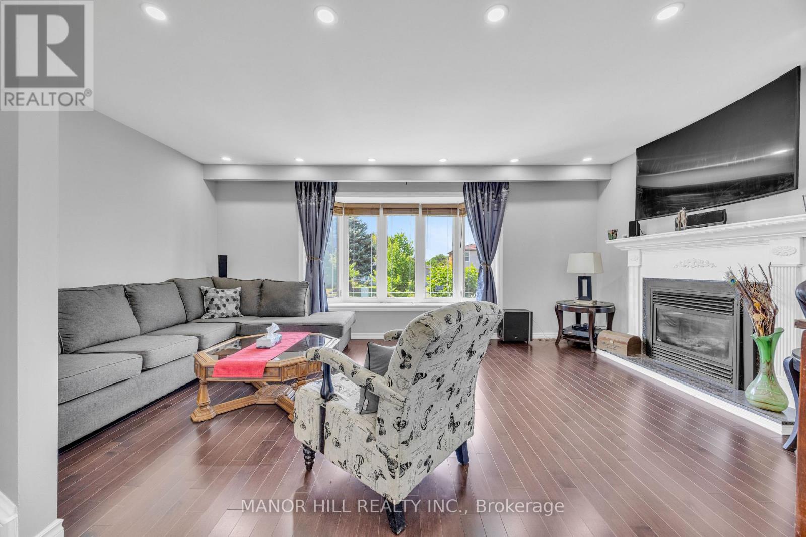 18 Greenbriar Road Property Photo 9