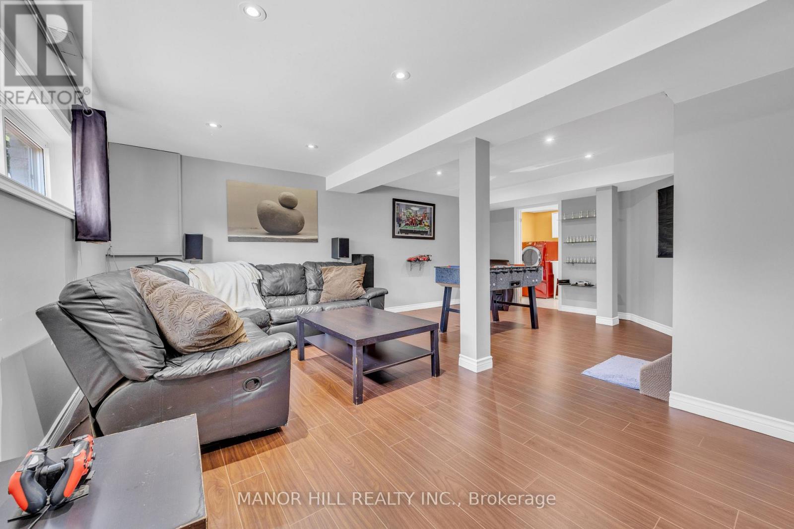 18 Greenbriar Road Property Photo 27