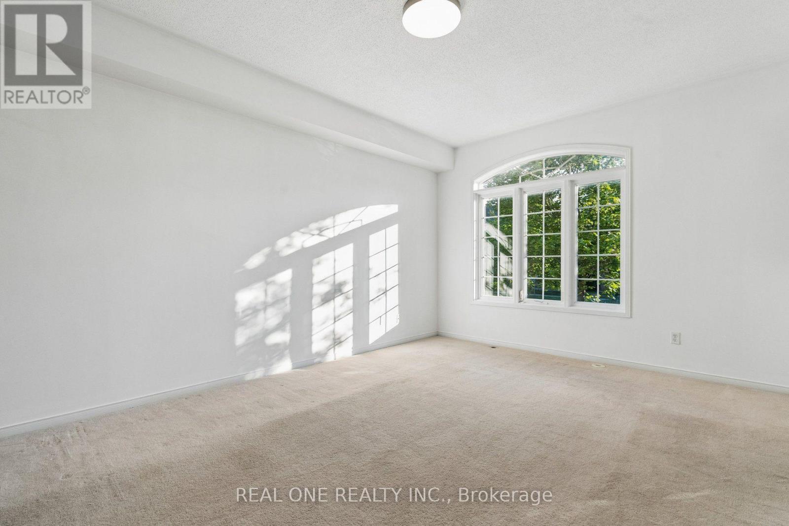 2350 Sutton Drive Property Photo 10