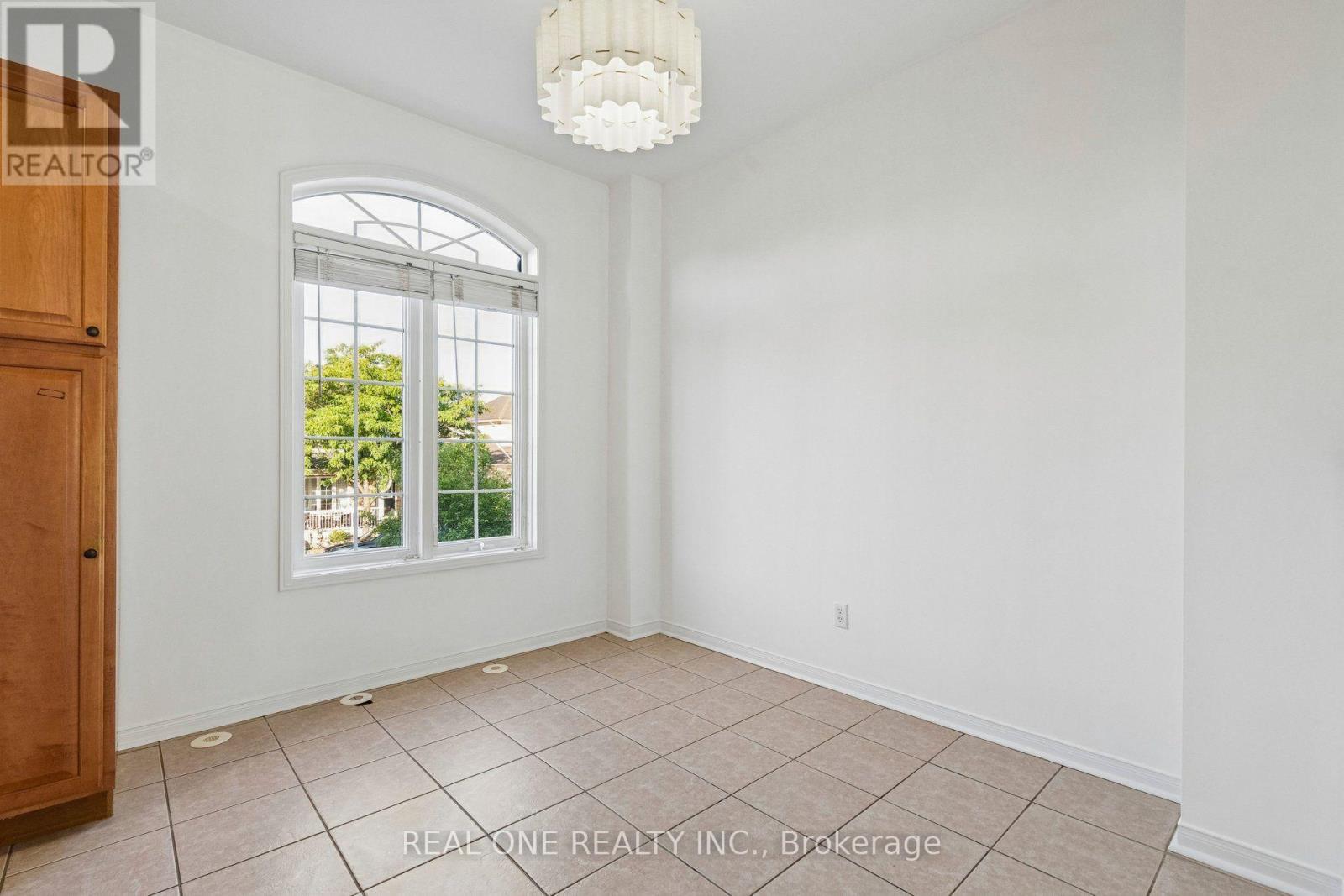 2350 Sutton Drive Property Photo 13