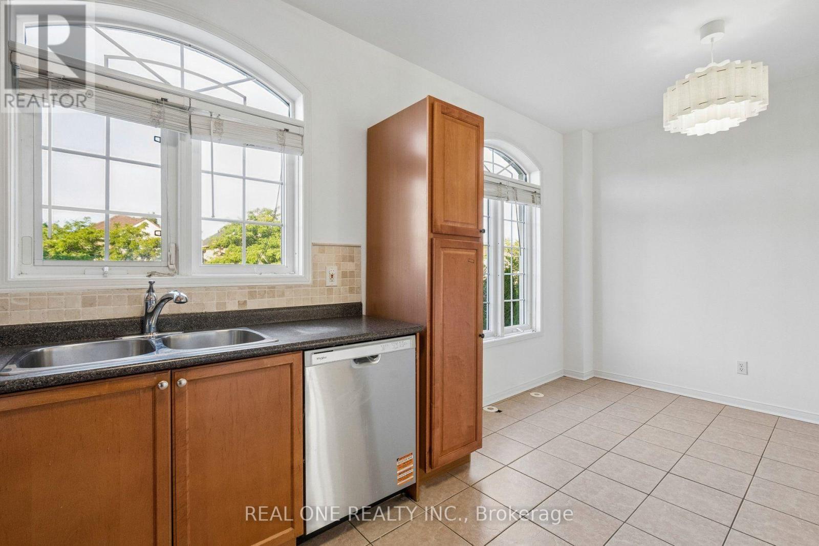 2350 Sutton Drive Property Photo 14