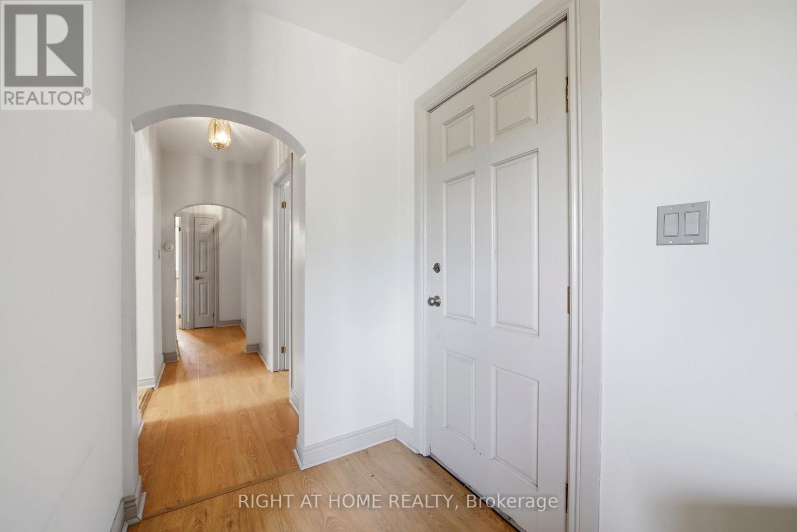1290 Strathy Avenue Property Photo 6