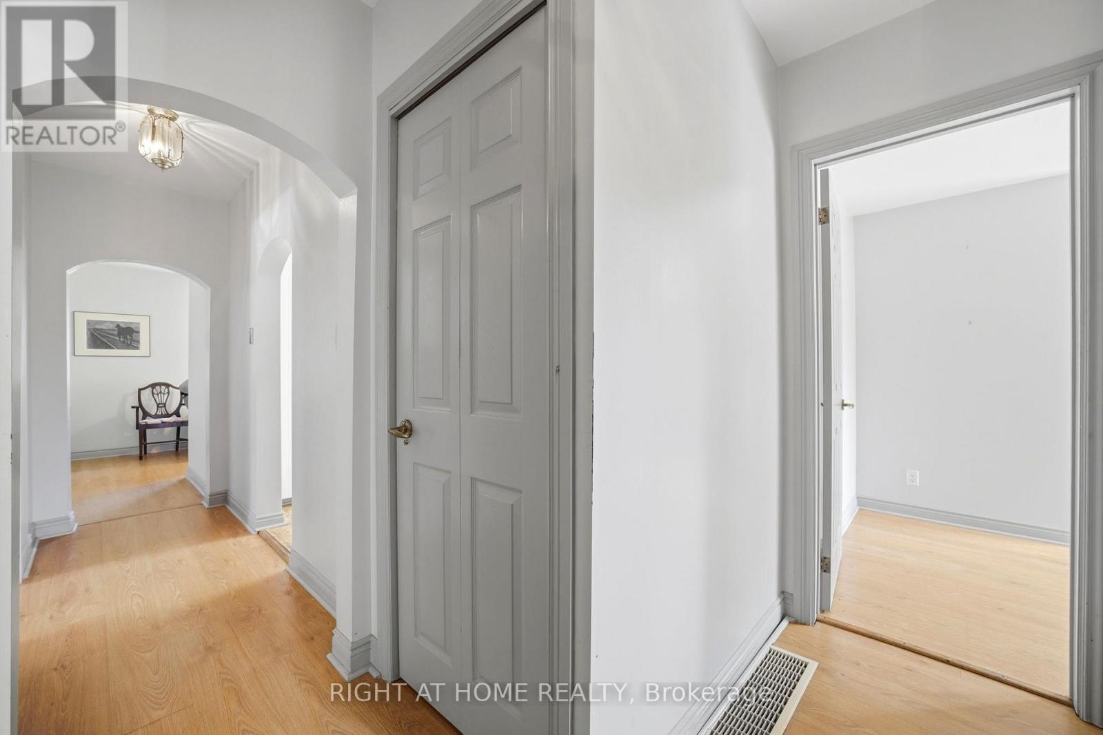 1290 Strathy Avenue Property Photo 7