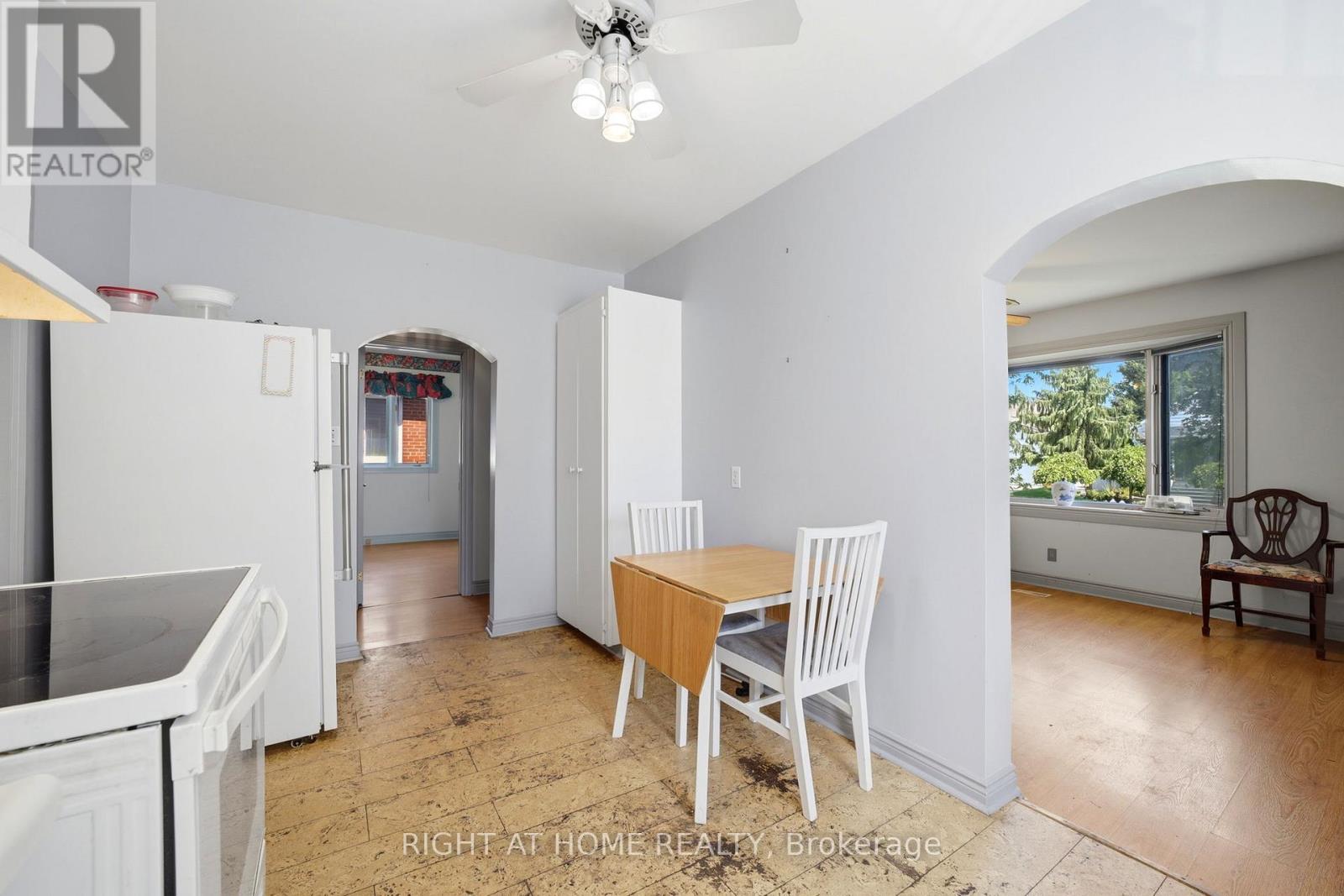 1290 Strathy Avenue Property Photo 16